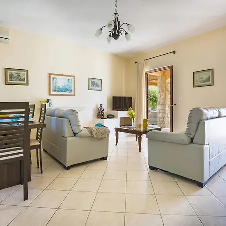 فيلة Sandy Cove By *