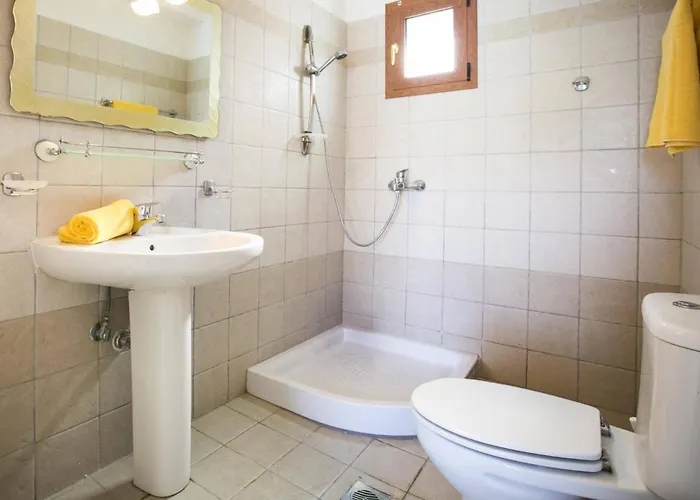 Sandy Cove By Σπαρτιά